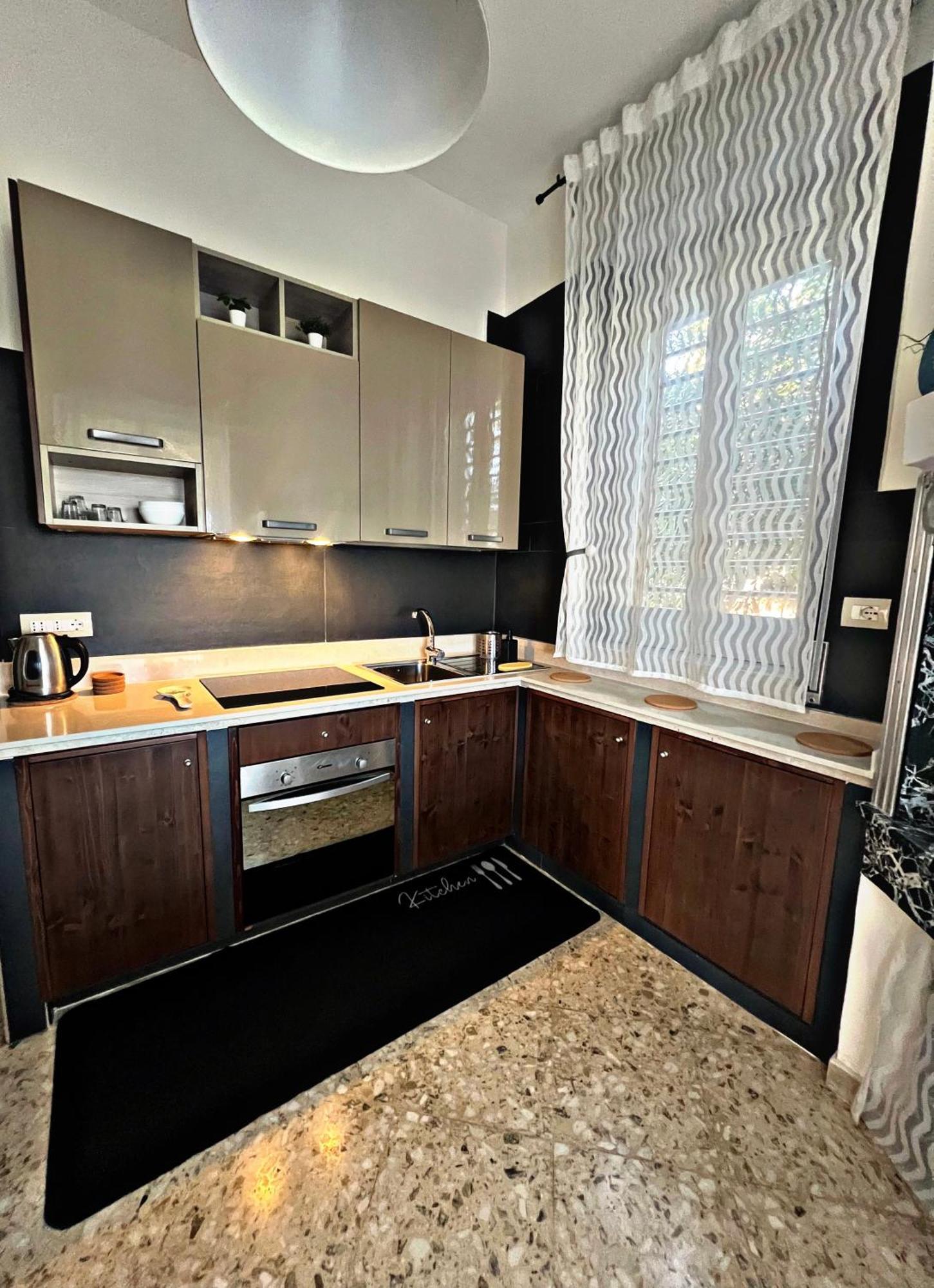 Eagle'S Nest Villa โปลีญาโนอามาเร ภายนอก รูปภาพ