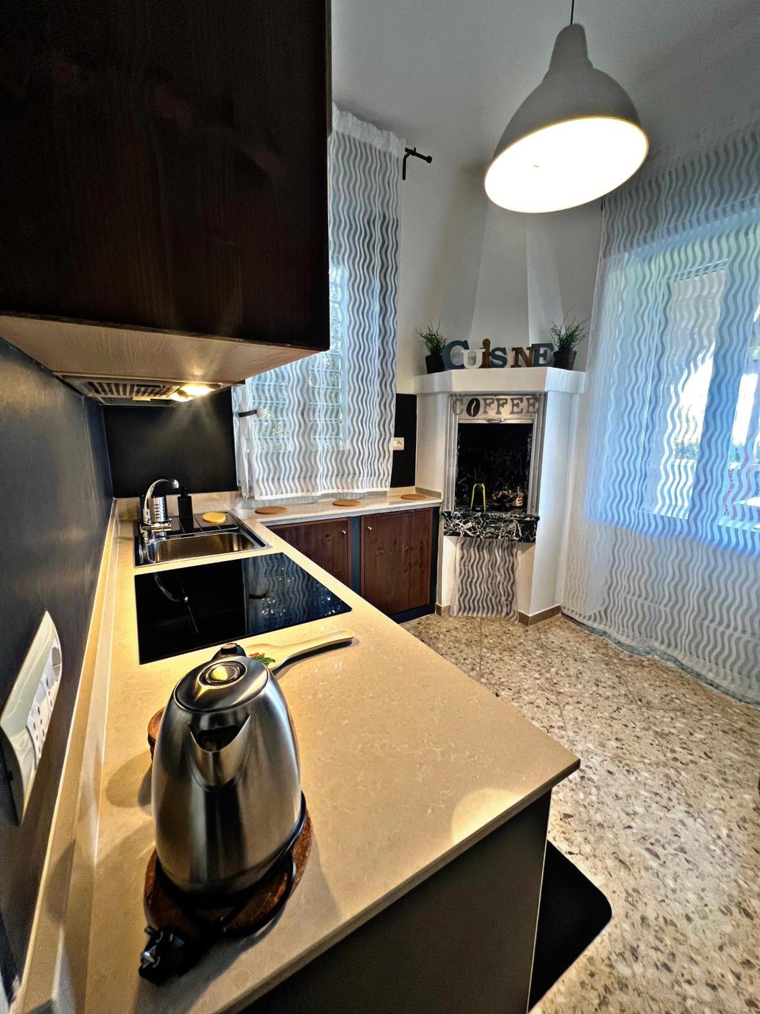 Eagle'S Nest Villa โปลีญาโนอามาเร ภายนอก รูปภาพ